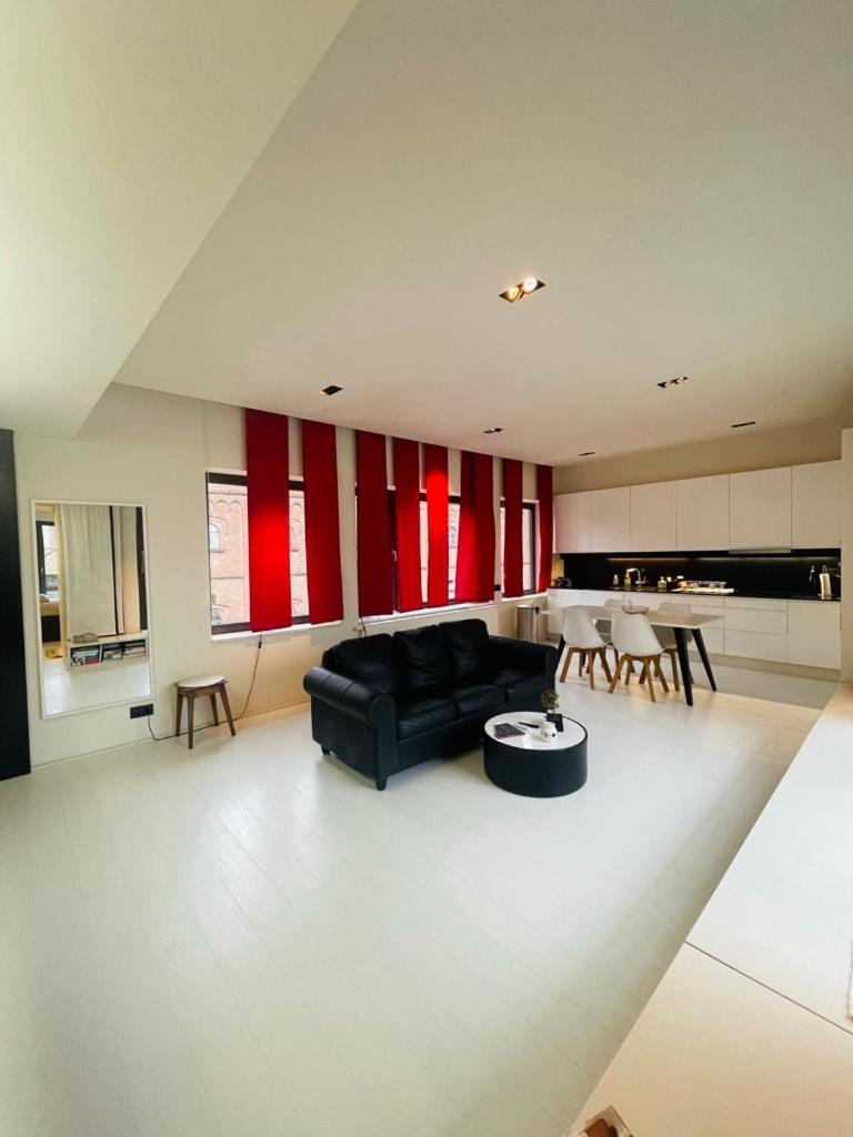 Апартаменти Down Town Penthouse With Private Parking Брюссель Екстер'єр фото